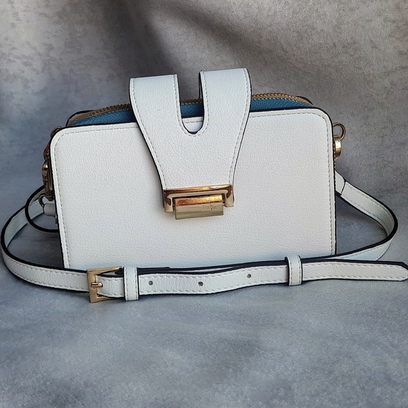 Sondra Roberts Cross Body - Picture 3 of 3